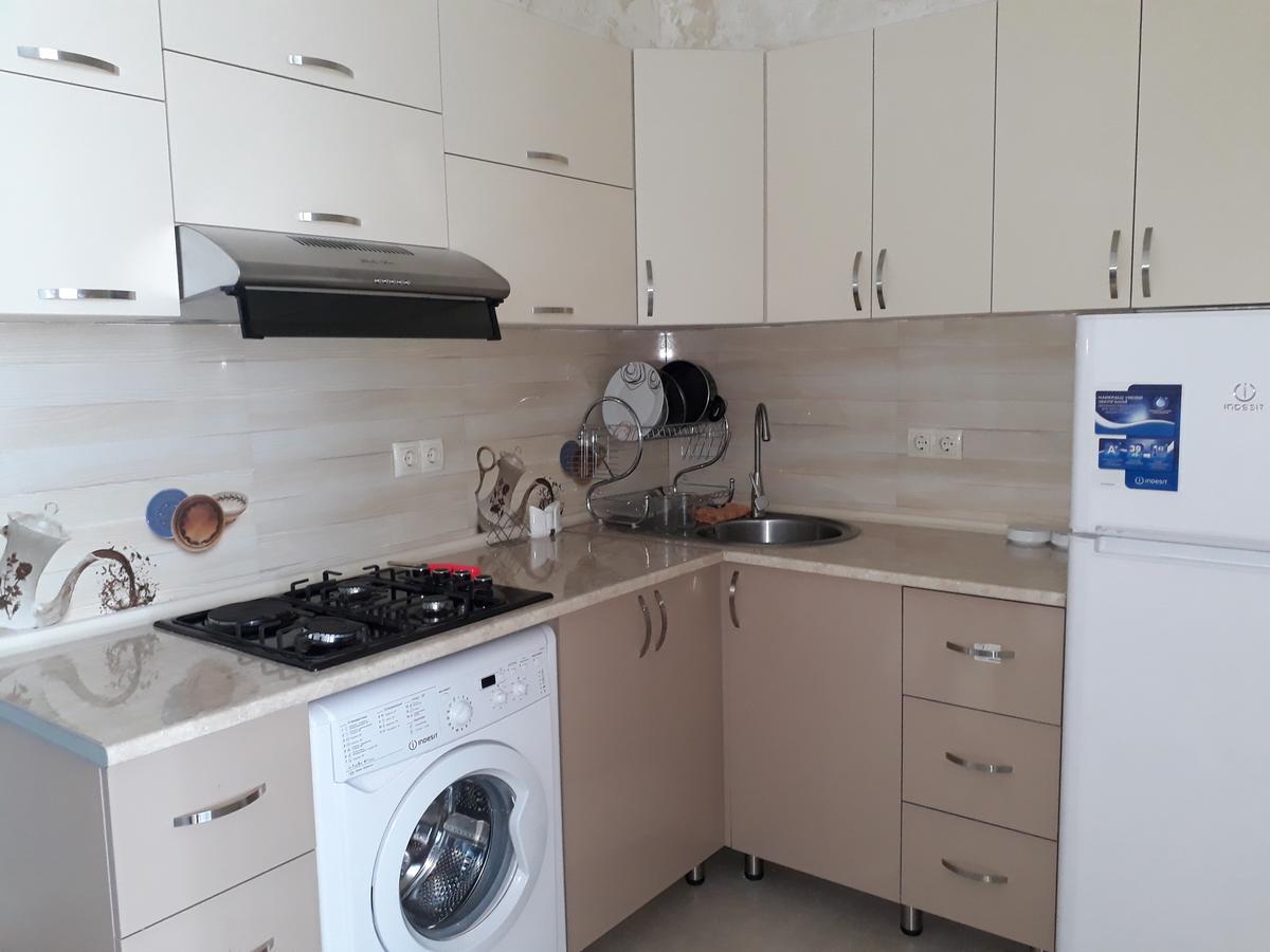Appartamento Mariamis Hous Batumi Esterno foto